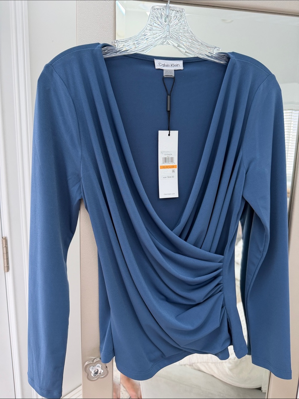 NWT Calvin Klein Women Petite S spandex mix. Soft. blouse.👚